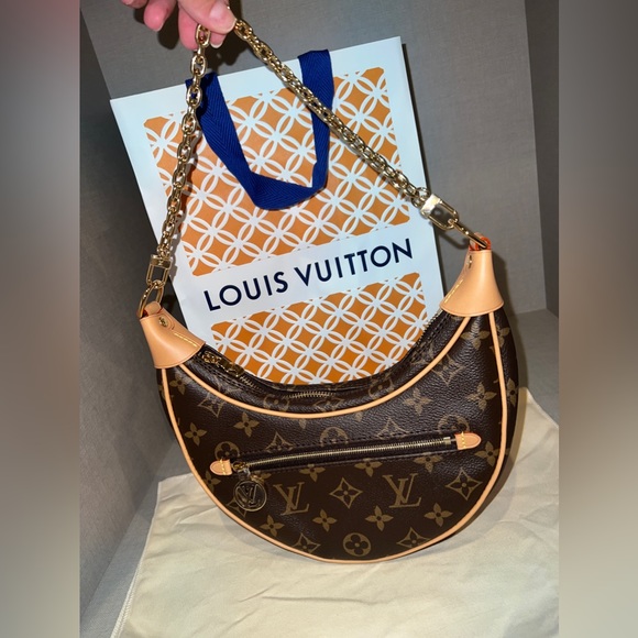 Louis Vuitton Loop Shoulder Bag - Picture 8 of 16